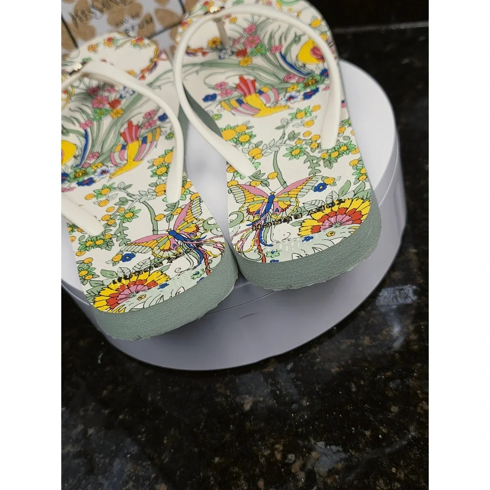 Tory Burch Flip Flops 9 White Green Floral Bird Print Logo Thong Sandals Summer
